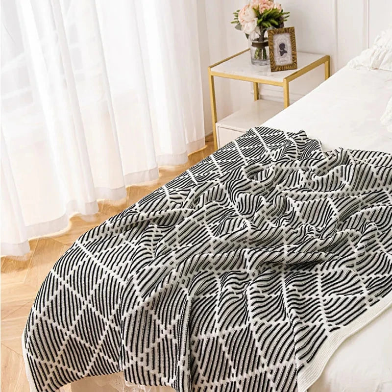 Checkered Knit Tassel Bedspread Throw